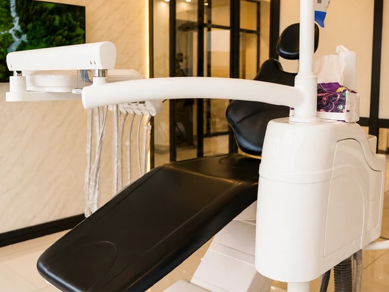 Root Canal Treatment clinical advantages and professional treatment in DHA Karachi